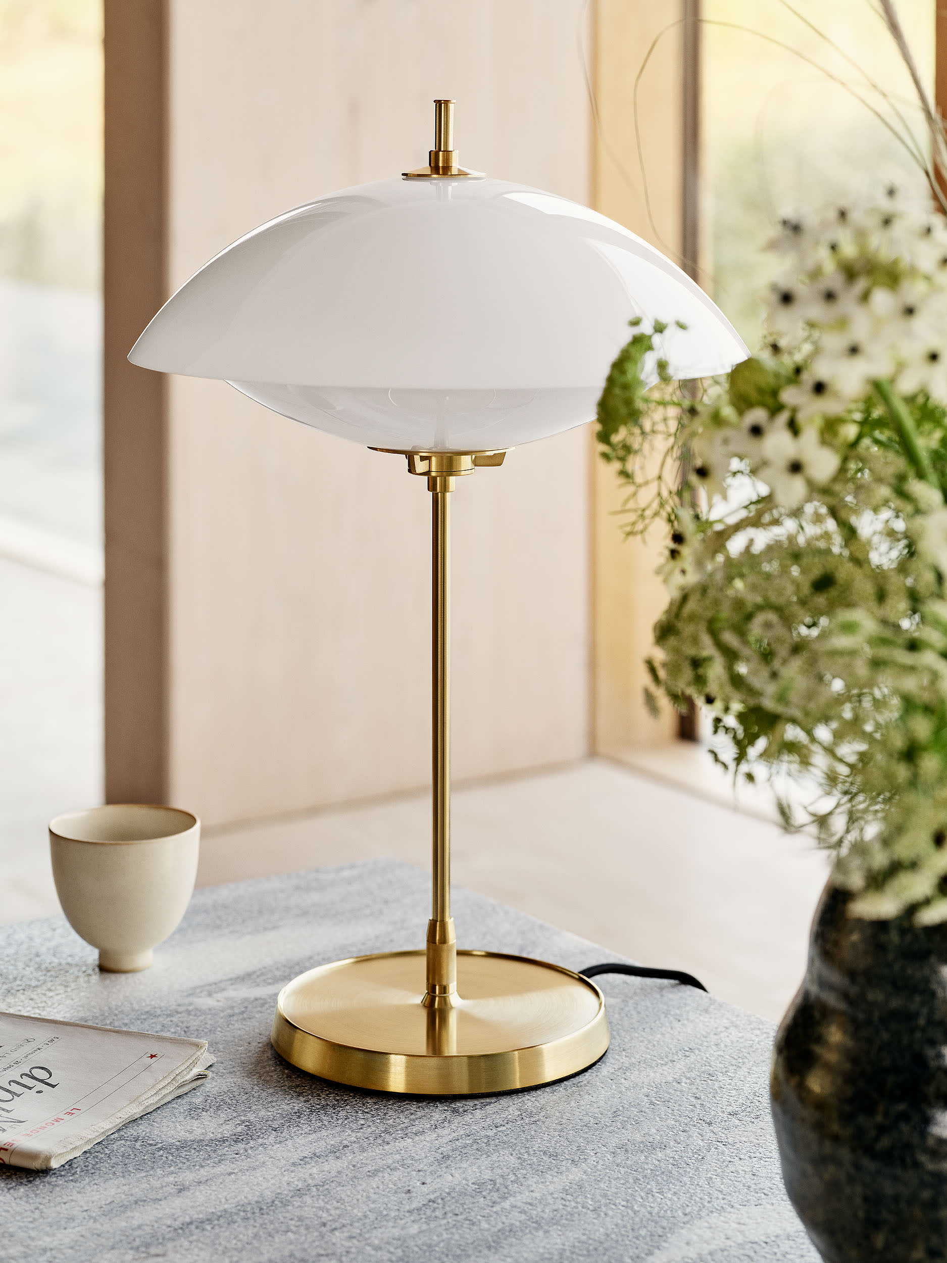 CLAM™ - Lamp with elegant expression - Fritz Hansen