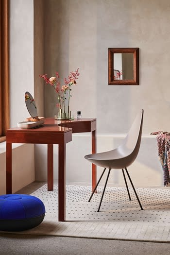 Drop™ - 3110 Fully upholstered